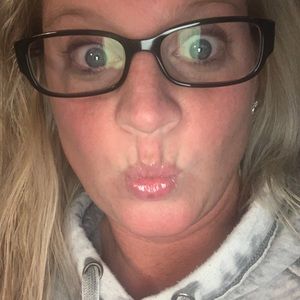 Meet your Posher, Tiffaney